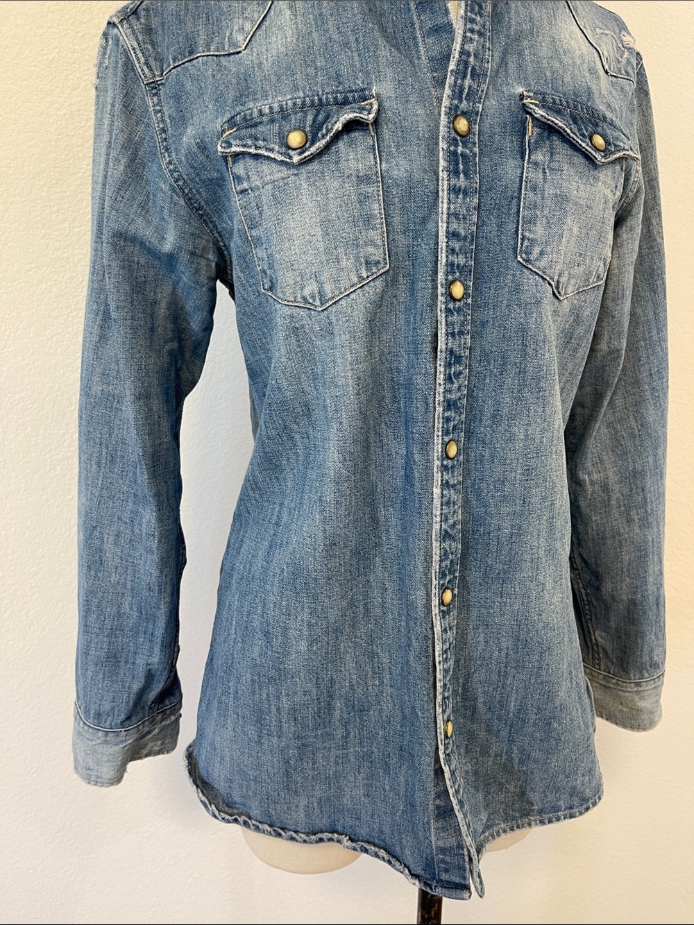 All Saints Light Blue Denim Snap Button Long Sleeve Collared Shirt Mens Small S - Picture 4 of 9